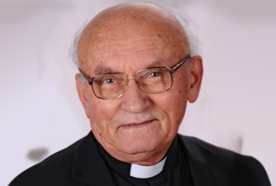 Boldog ember akartam lenni egész életemben – Varjú Imre atya 90 éves